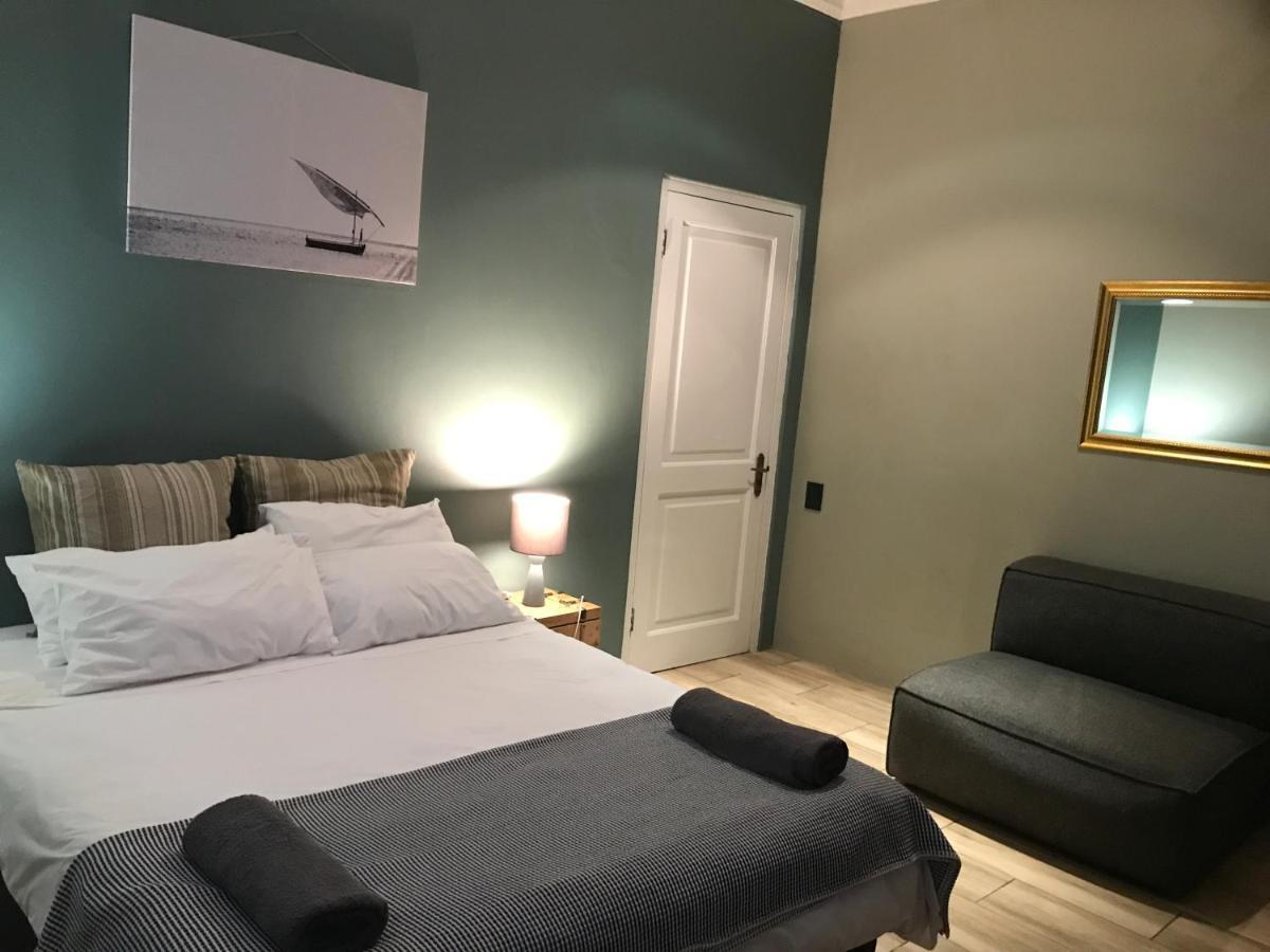 Aluve Guesthouse โจฮันเนสเบิร์ก ภายนอก รูปภาพ