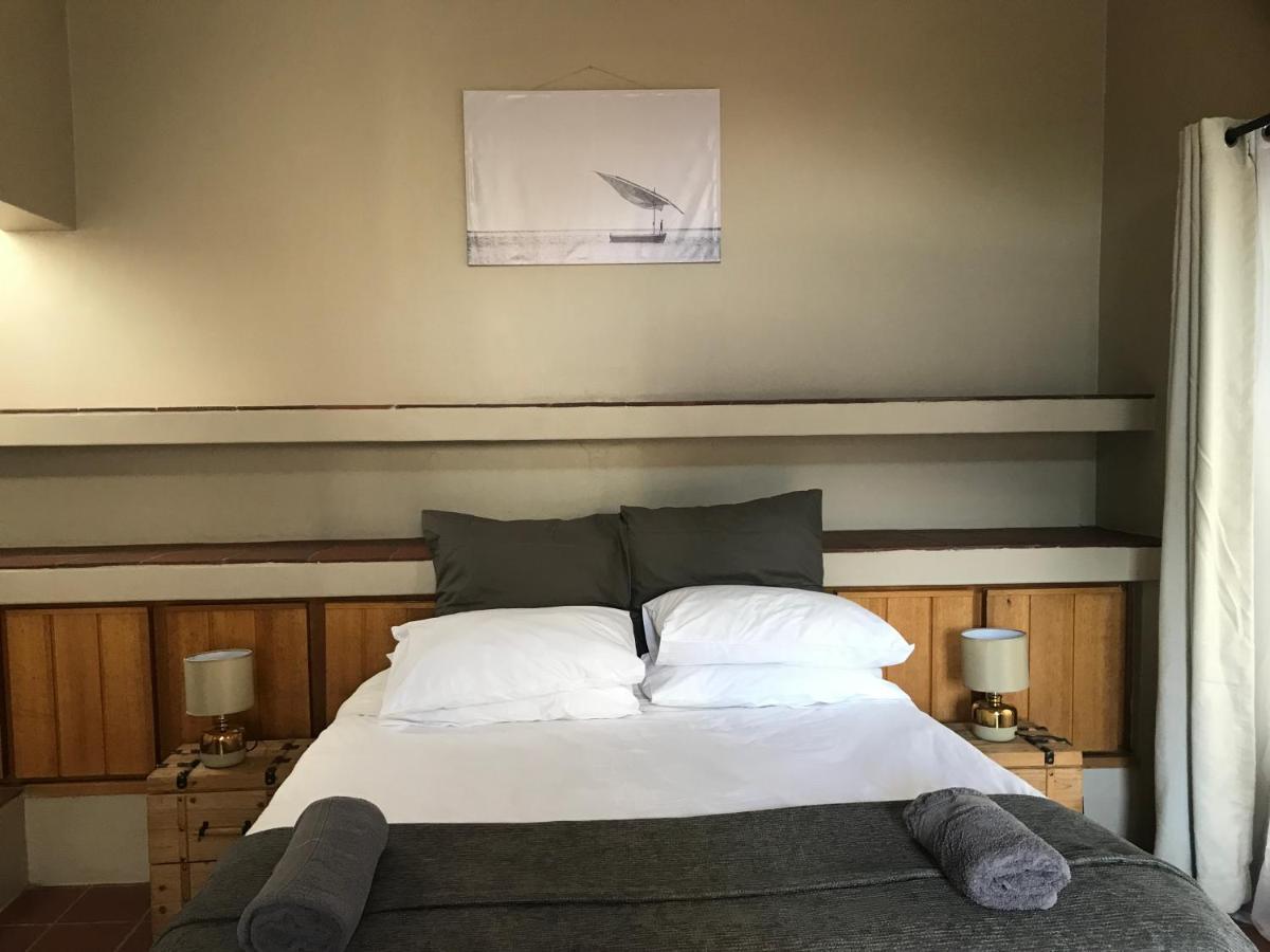 Aluve Guesthouse โจฮันเนสเบิร์ก ภายนอก รูปภาพ