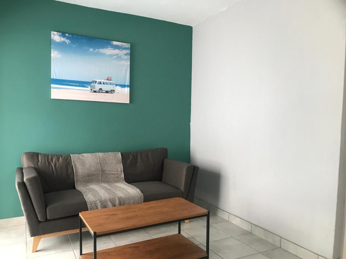 Aluve Guesthouse โจฮันเนสเบิร์ก ภายนอก รูปภาพ
