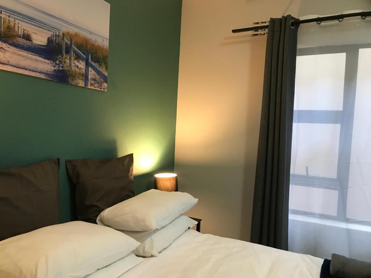 Aluve Guesthouse โจฮันเนสเบิร์ก ภายนอก รูปภาพ