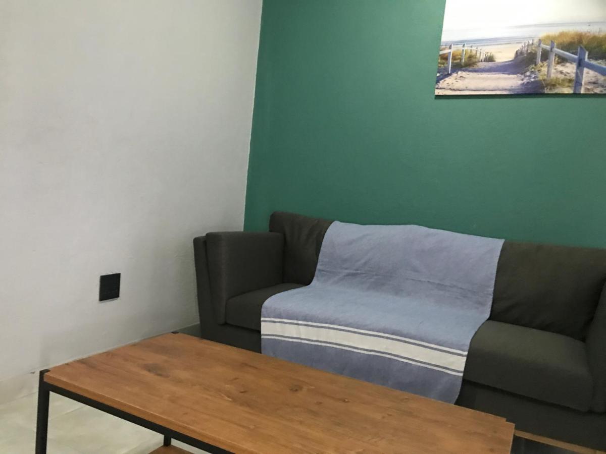 Aluve Guesthouse โจฮันเนสเบิร์ก ภายนอก รูปภาพ